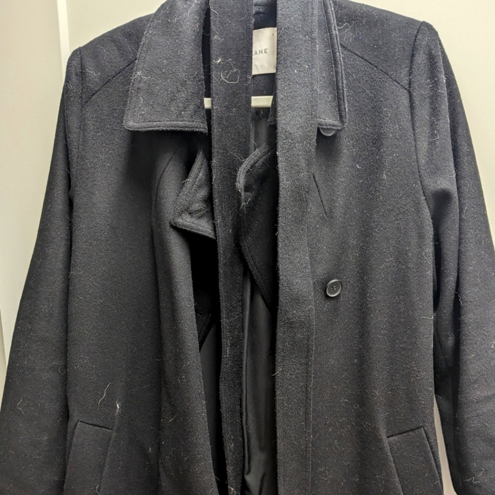 Black everlane coat. Size medium.